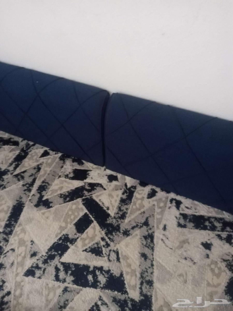 43-inch LED TV, mattress, table, and hand sink64487691021058114