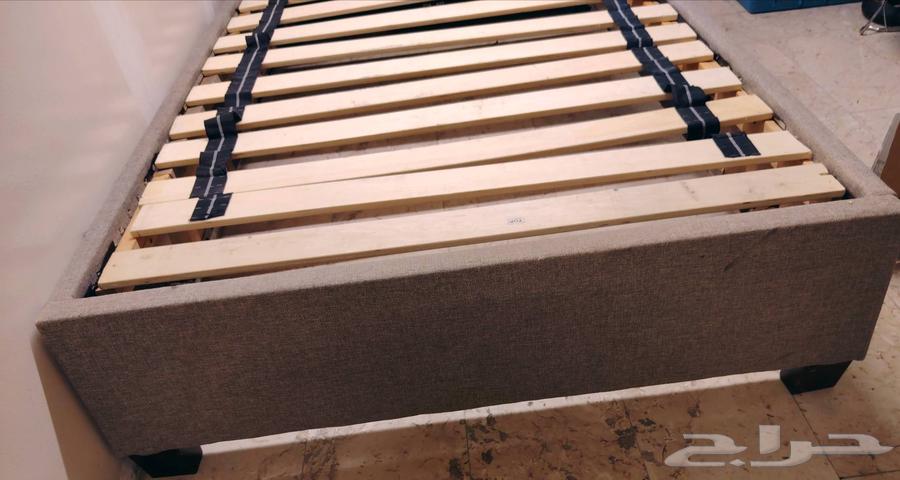 IKEA single and a half bed, clean64486315516802114