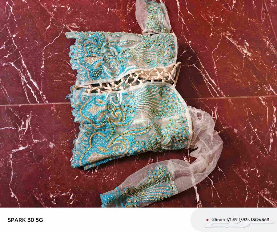 A new dress worn only two or three times, priced at 1200, I want 70064489586578562112