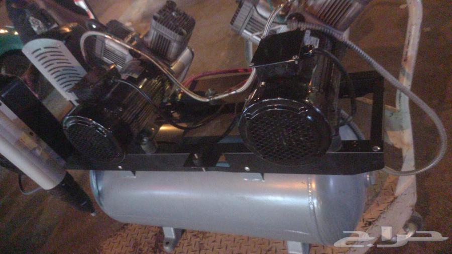 American two-stage air compressor with dynamo64489544852865110