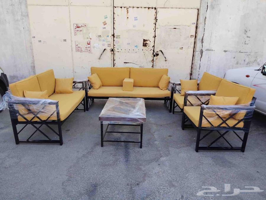 Custom-made outdoor seating with elegant design64489086831362110