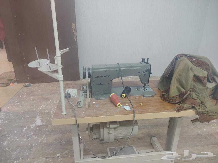 Juki machine with table64494573787265114