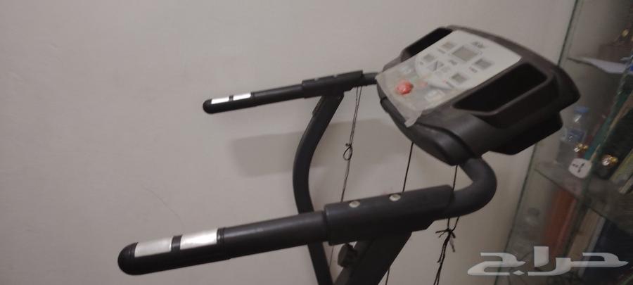 للبيع جهاز سير كهربائي LifeGear بحالة ممتازة ب 75064491211693954111