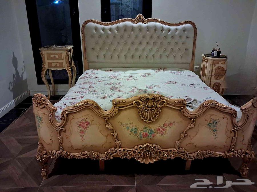 سرير انتيك نوع الخشب دمياطي صنع في مصر64493300417794110