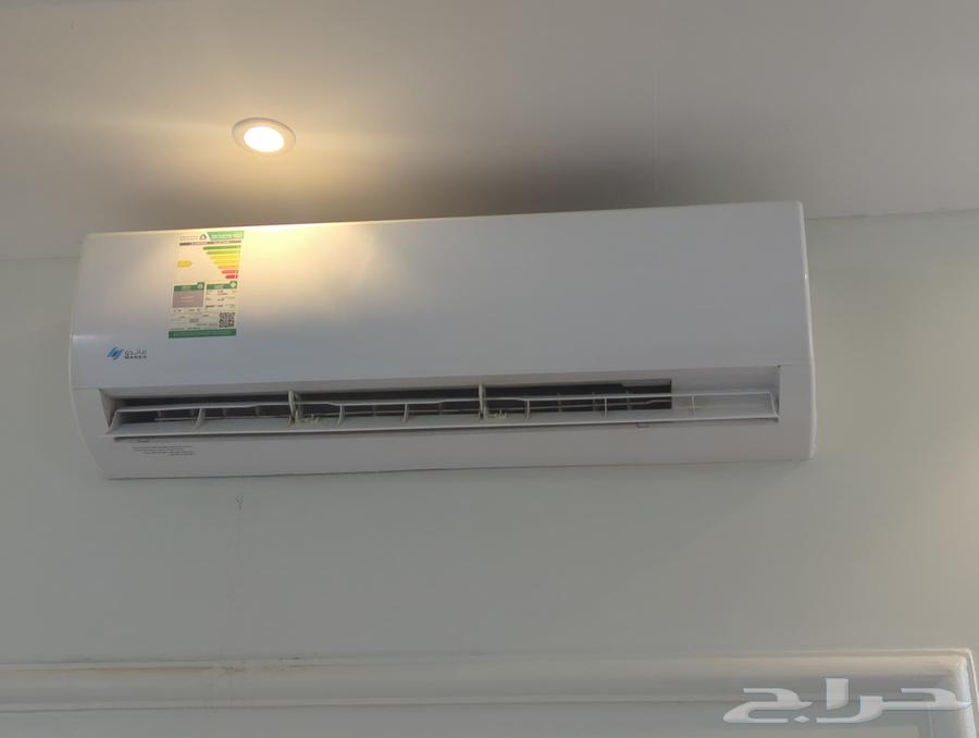 مكيف اسبلت ماندو 24مستعمل بدون ريموت نضيف جدا ع الشرط64492067277953111