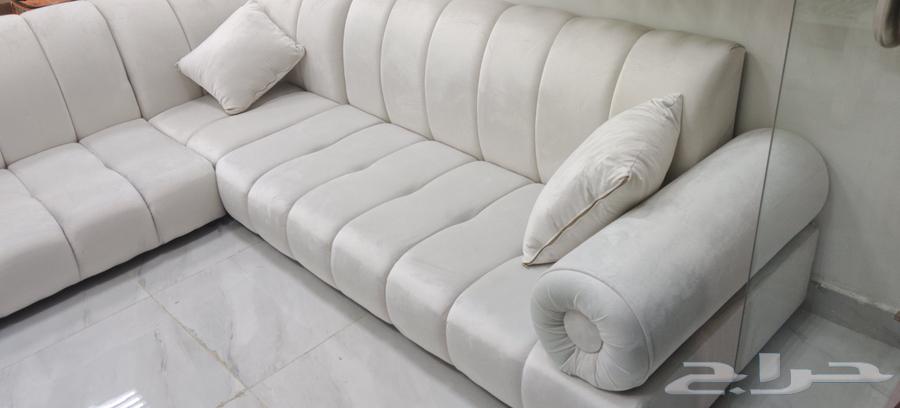 A completely new couch 5 meters long for only 399 Riyals64492054053633113