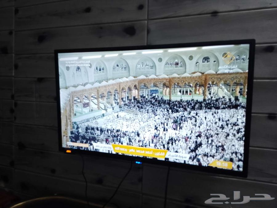 Used furniture, 2 window air conditioners, large washing machine, screen, and steam refrigerator64492541311489114