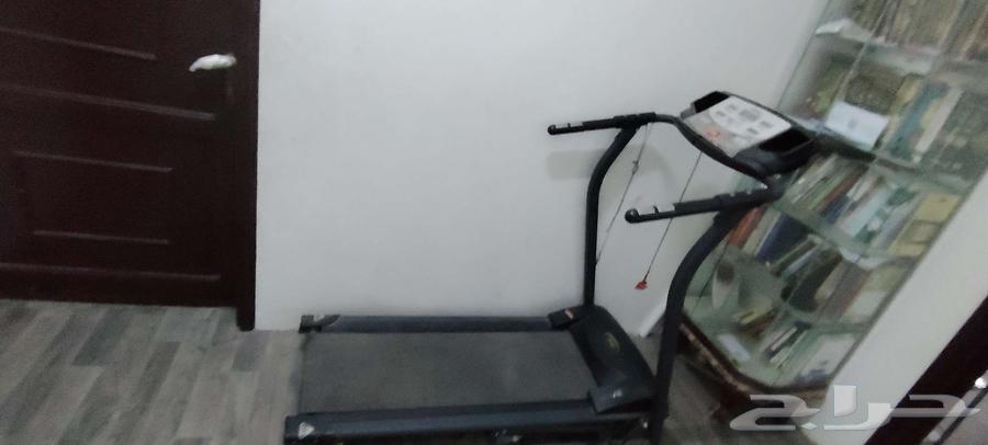 للبيع جهاز سير كهربائي LifeGear بحالة ممتازة ب 75064491211693954113