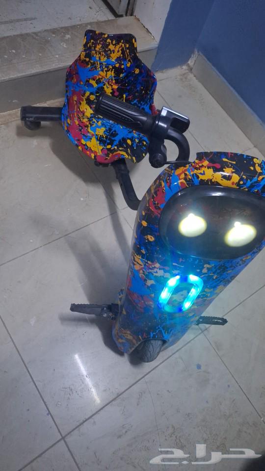 Scooter with charger64487201308034112