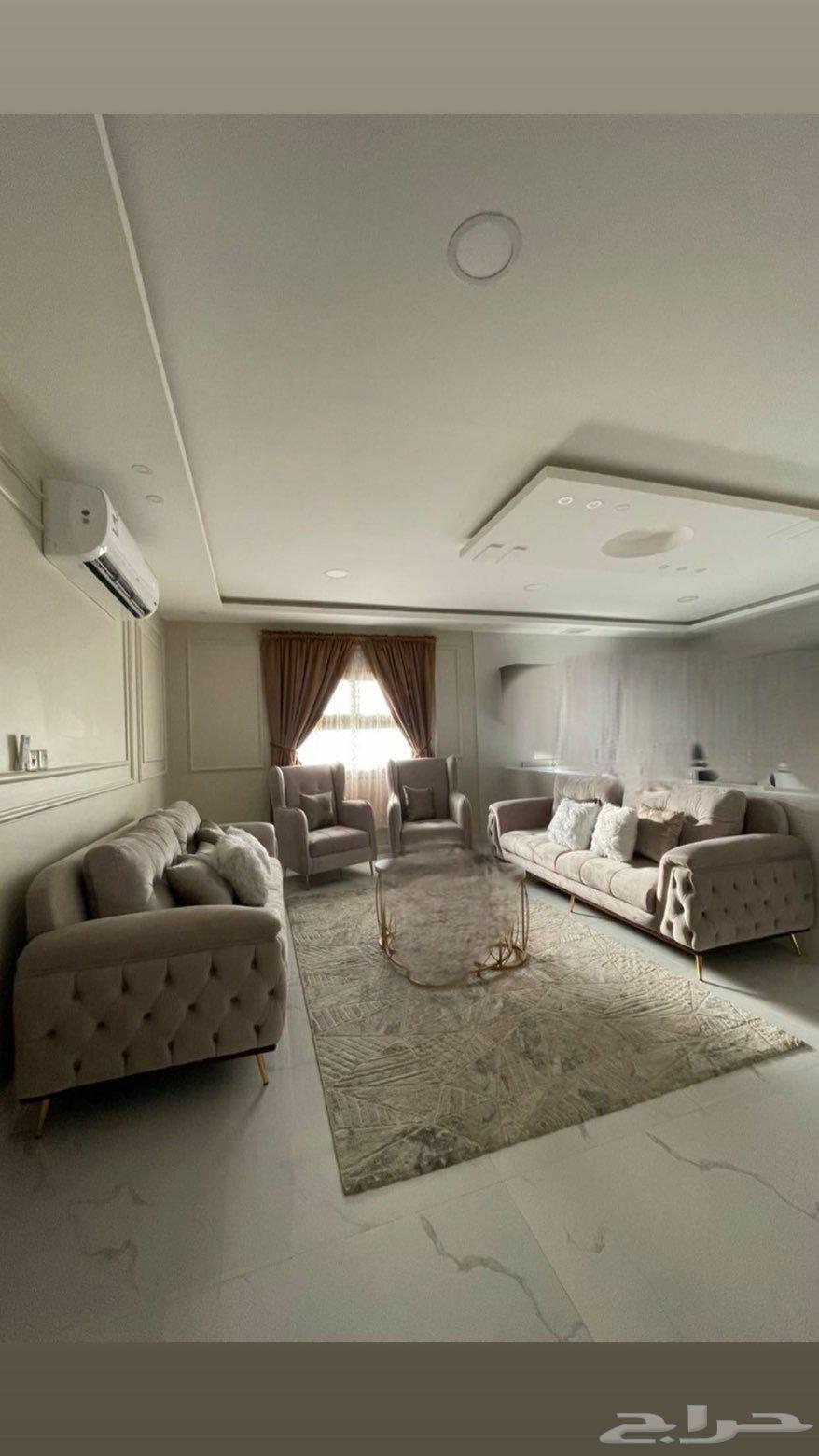 New sofa, very light use, location Al-Ahsa64490742268033110