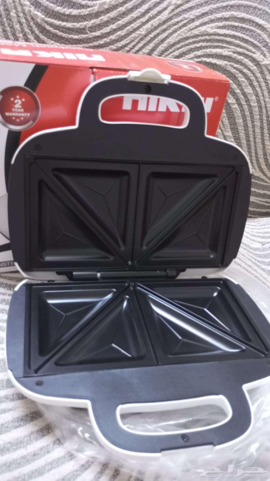 New toaster heater in its carton64494126130050113