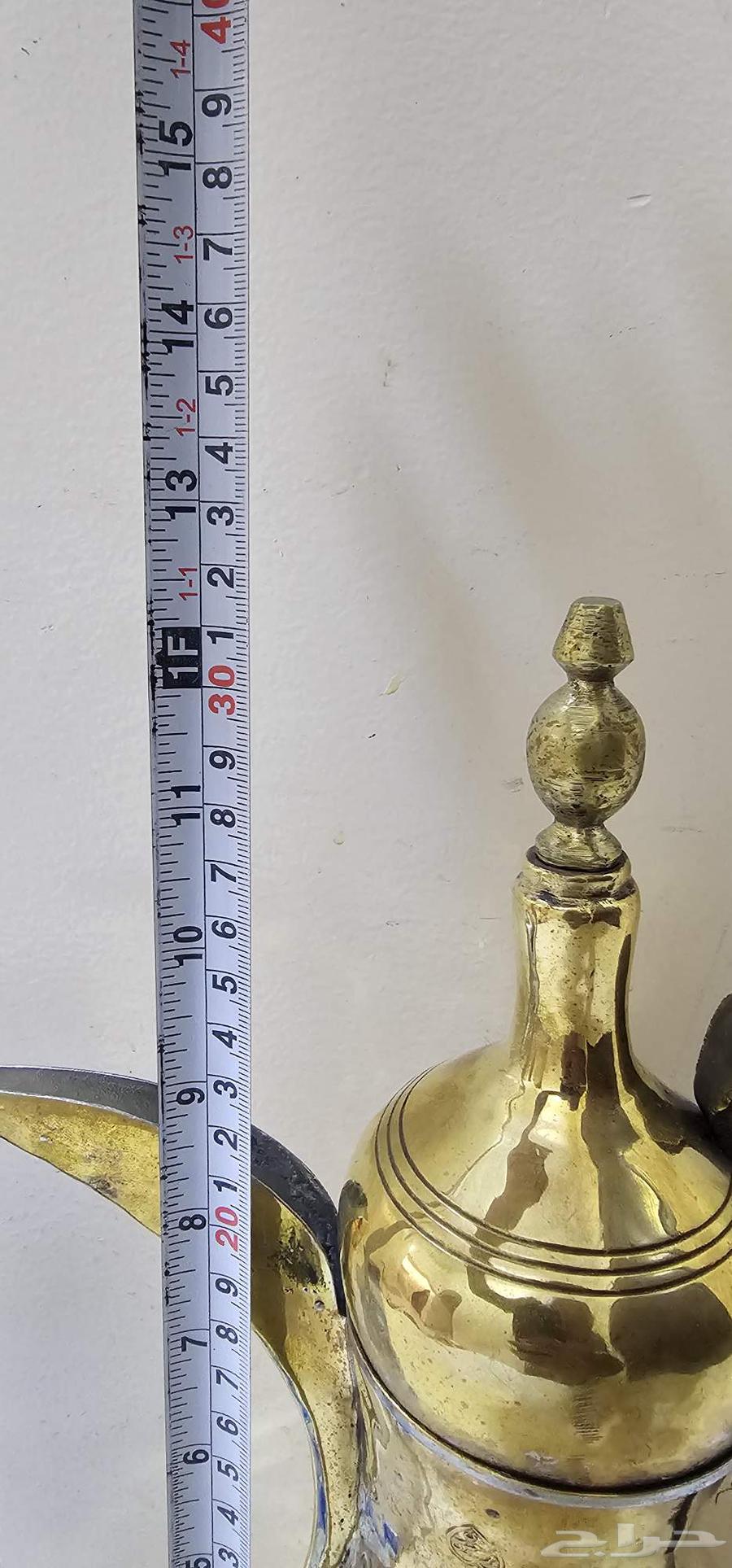 Dallah Rasslan with seal64492080679426111