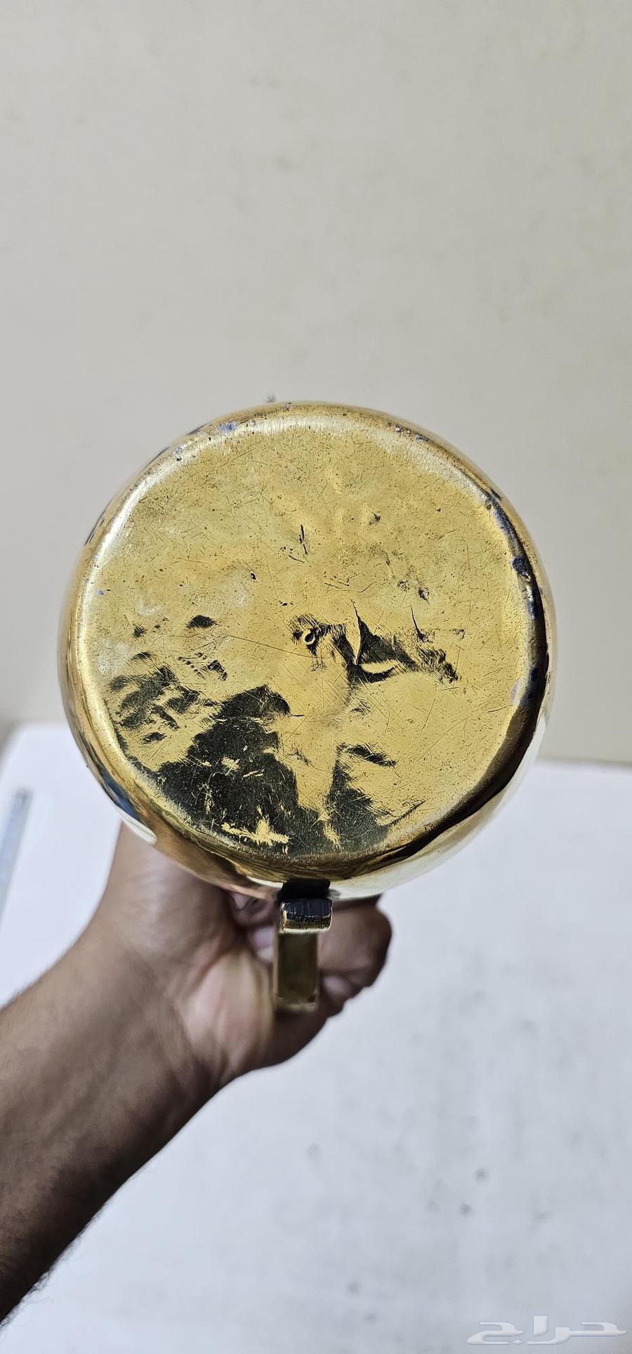 Dallah Rasslan with seal64492080679426113