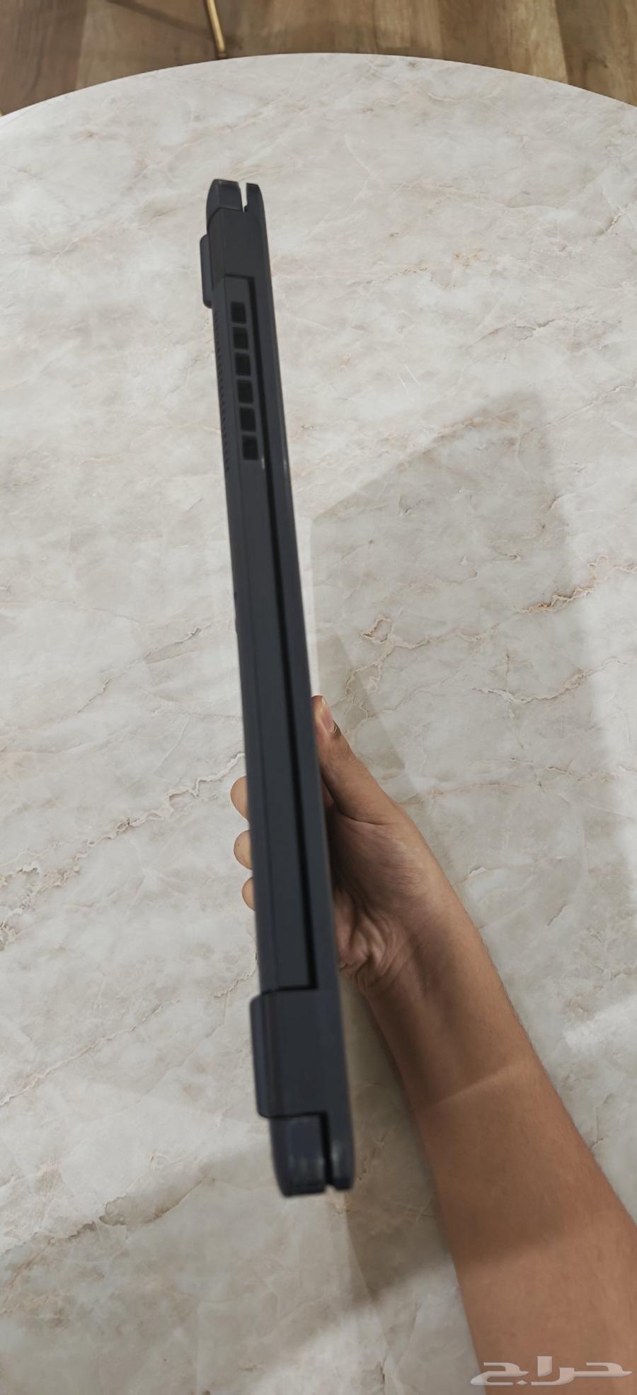 لابتوب دي ال أي 364490715261058112