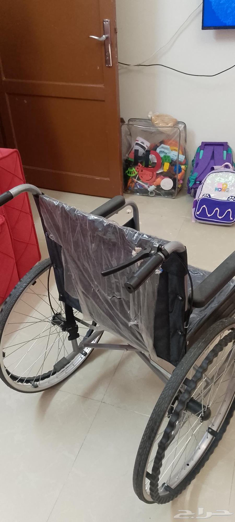 عربية جديدة بس ما نحتاجها ..وابيعها 200 ريال64490317182595111