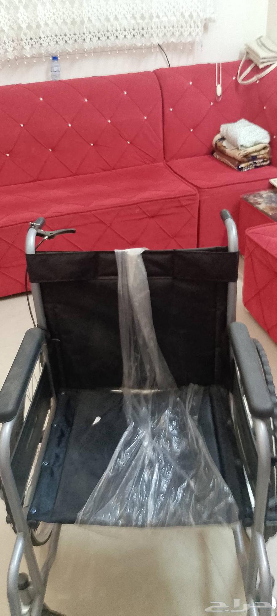 عربية جديدة بس ما نحتاجها ..وابيعها 200 ريال64490317182595112