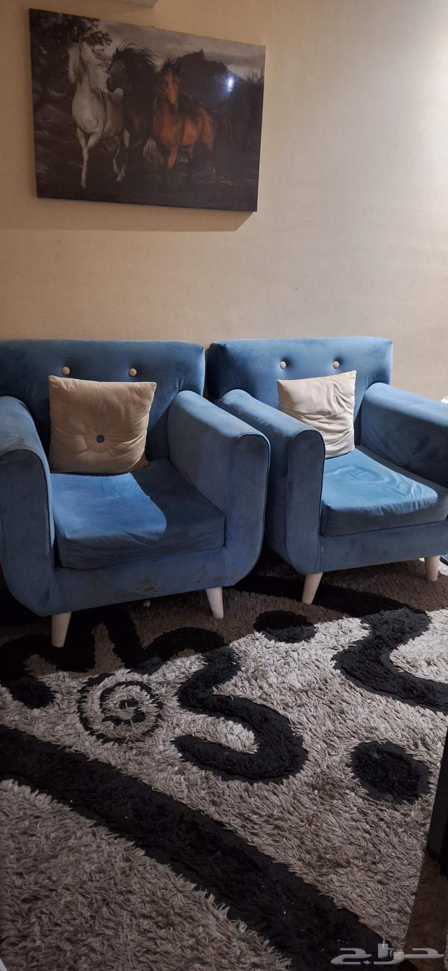 Sofa and two single beds64488435576451111