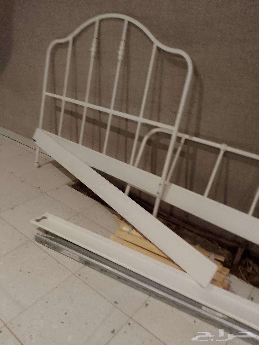 سرير ايكيا ابيض64492312263809110