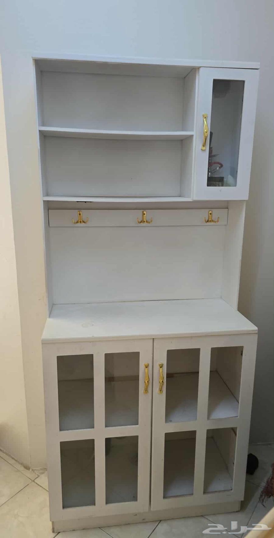 اغراض للبيع كوفي كورنر ممتازه للبيع وطاوله شاشه وطاوله طعام64490537403651110