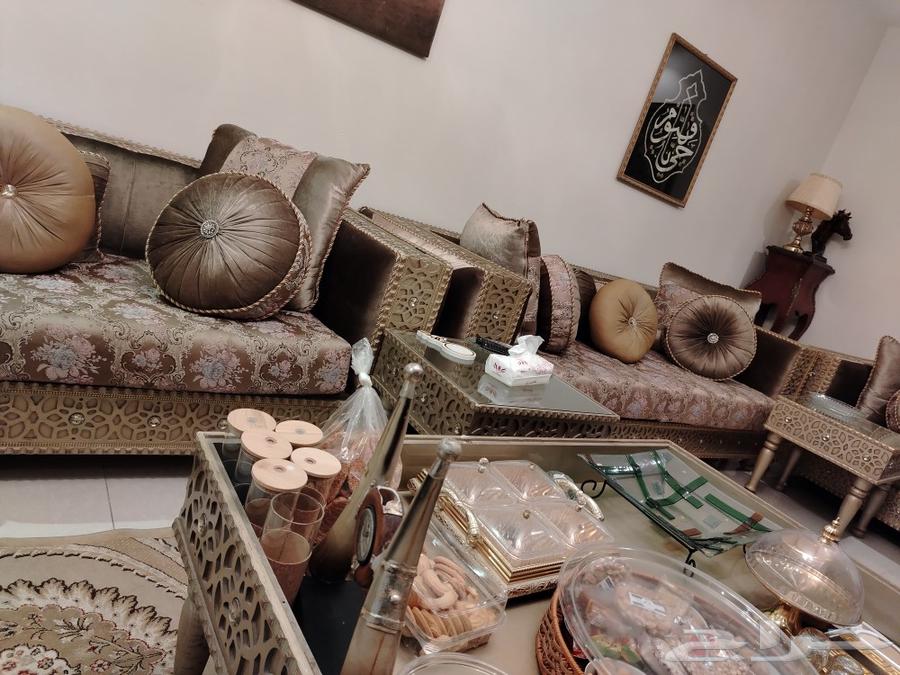 كنب مغربي 2000 ريال الحاله جيده64501409204354111