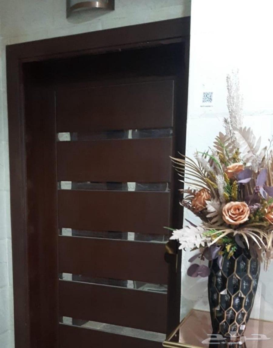 أثاث شقة مستعمل للبيع بسعر مغري بجدة حي الأجواد64500394981634110