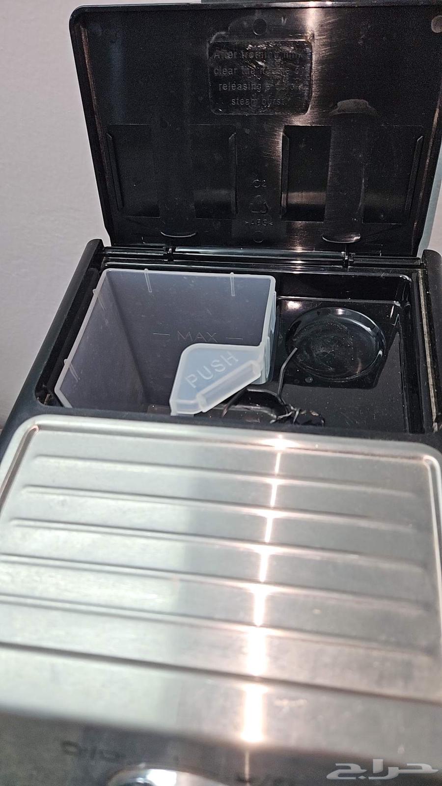 Coffee machine64495652082435110