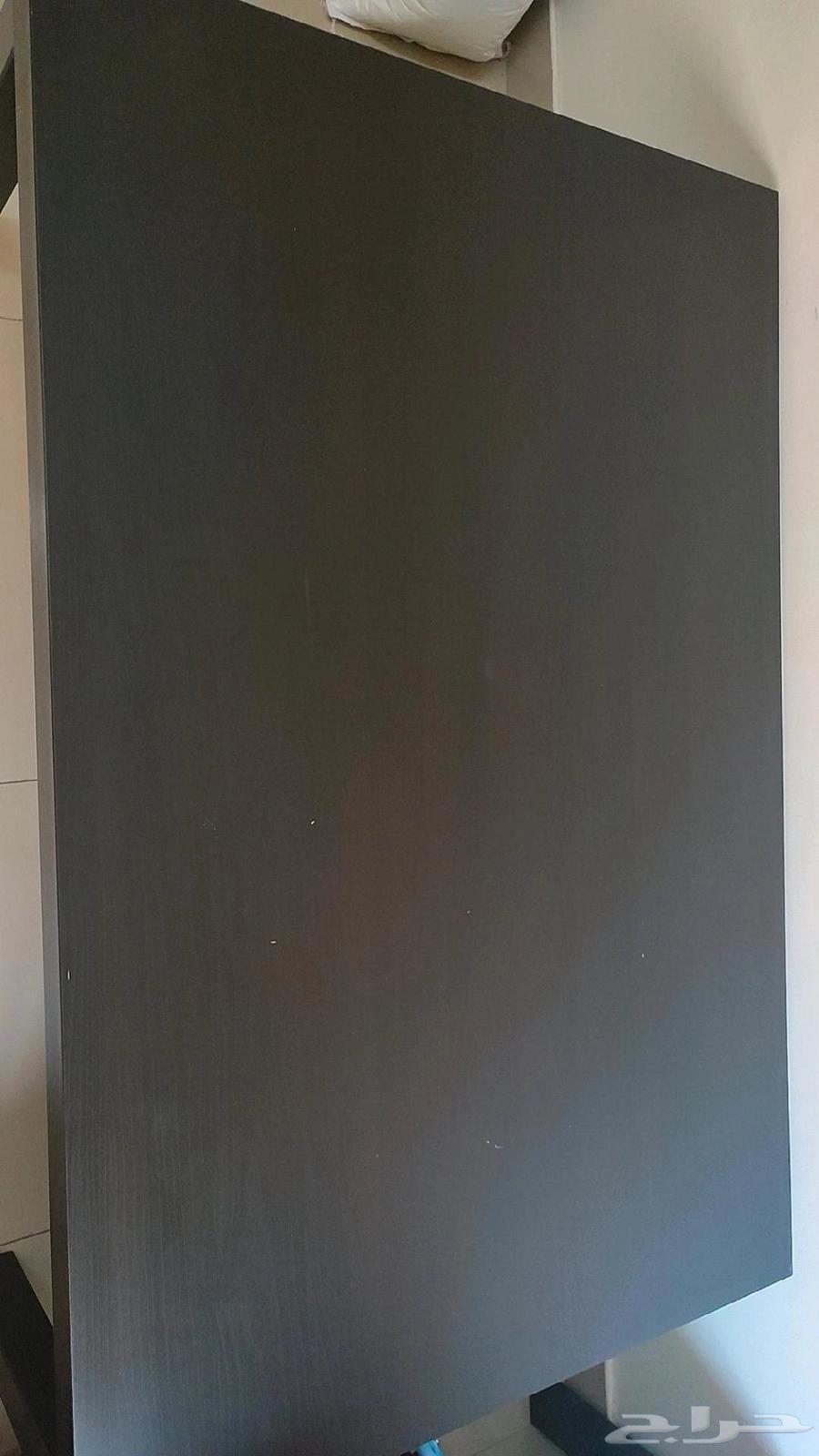 طاولة خشب من إيكيا شبه جديد لم تستعمل سعر البيع 150 ريال64498909868290112