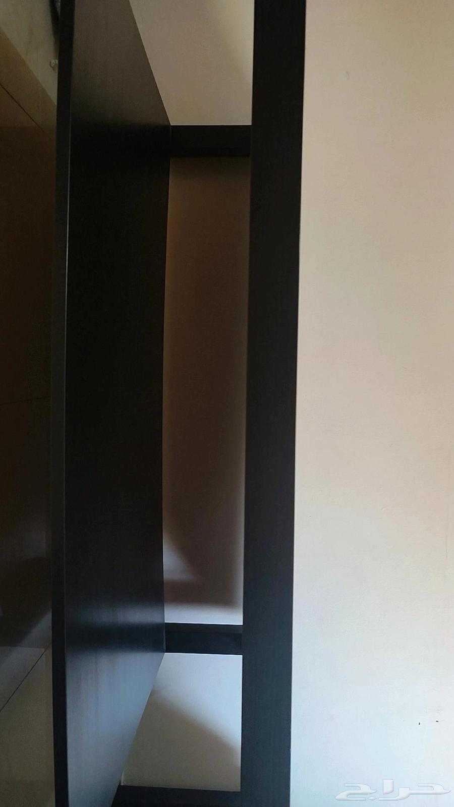 طاولة خشب من إيكيا شبه جديد لم تستعمل سعر البيع 150 ريال64498909868290111