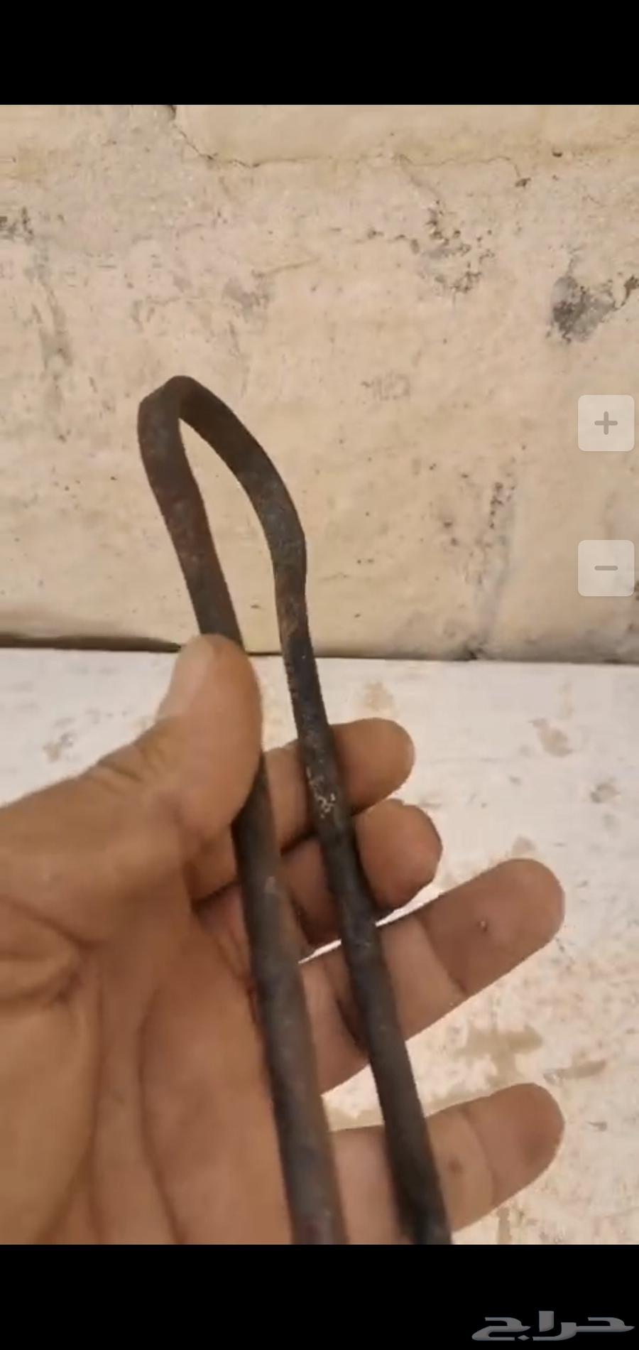 An old tool for castrating cattle64496709720962114