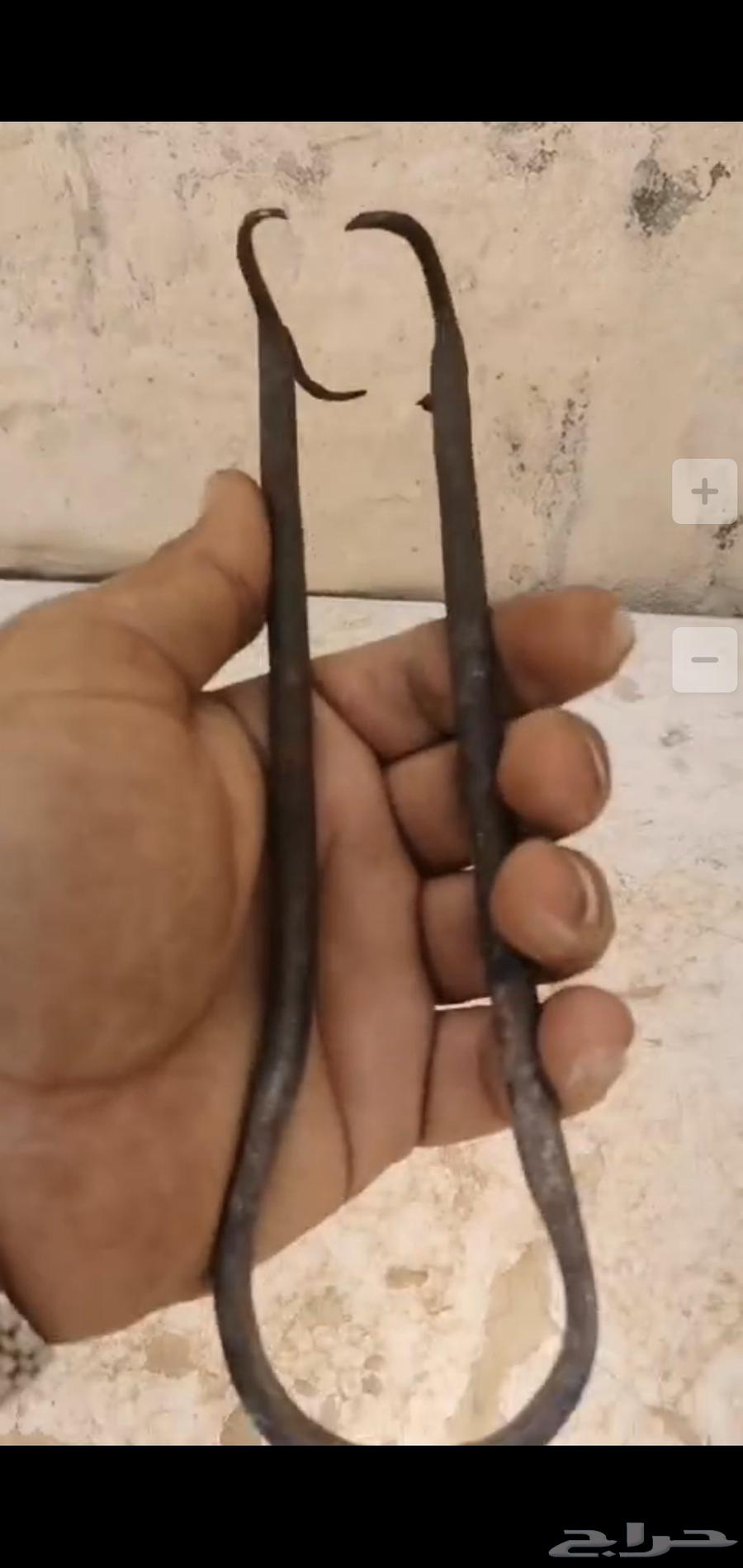 An old tool for castrating cattle64496709720962113