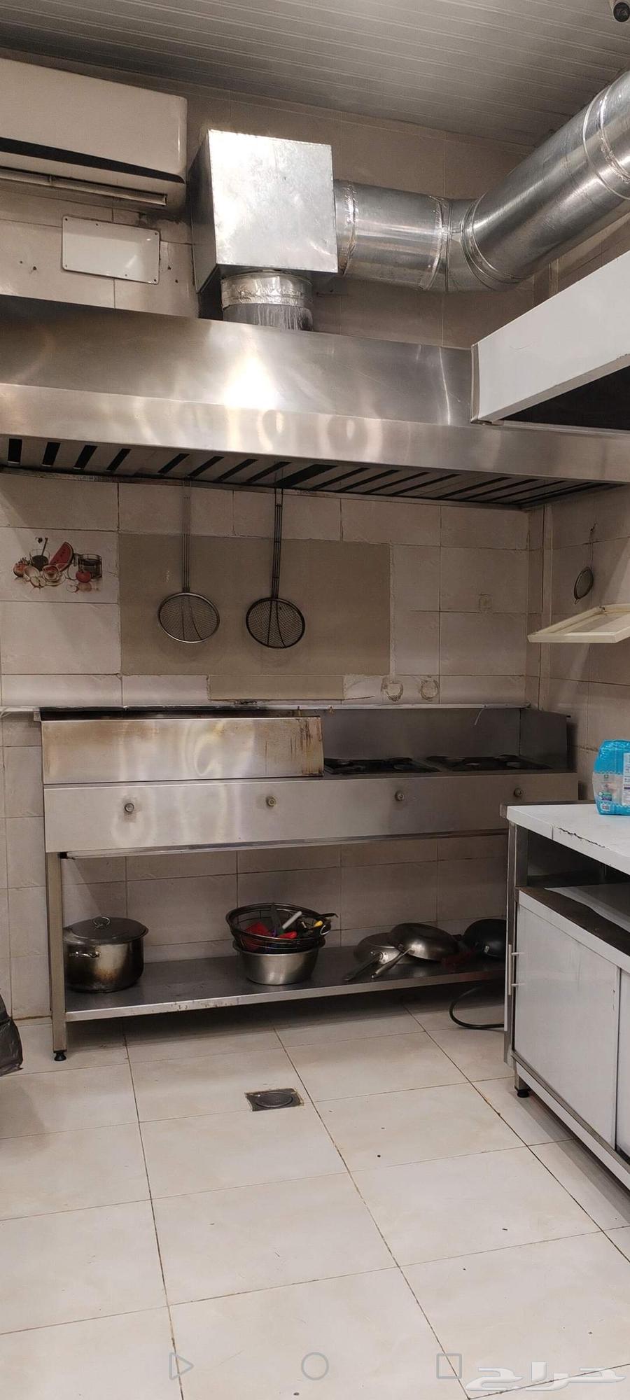 فرصة للبيع مدخنه وغاز ستيل شبه جديده للمطاعم او البوفيهات64502515130497111