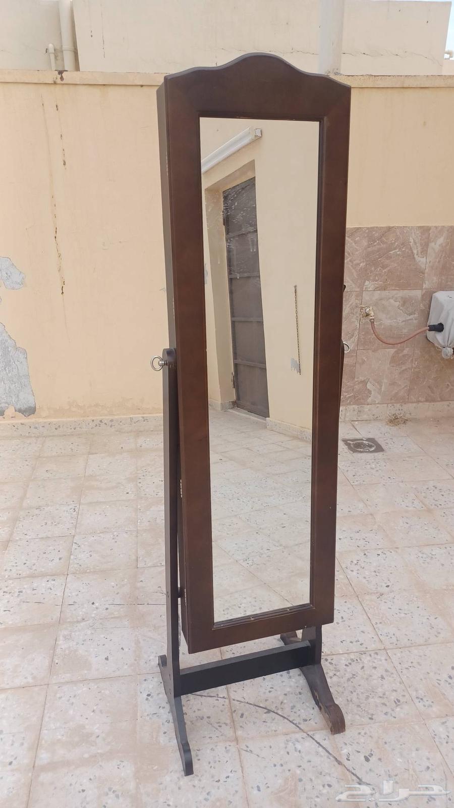 دولاب منظم اكسسوار للبيع في حاله جيده64495940878210113