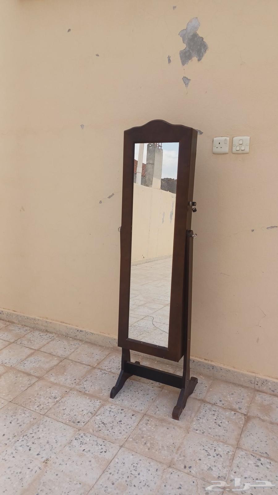 دولاب منظم اكسسوار للبيع في حاله جيده64495940878210110