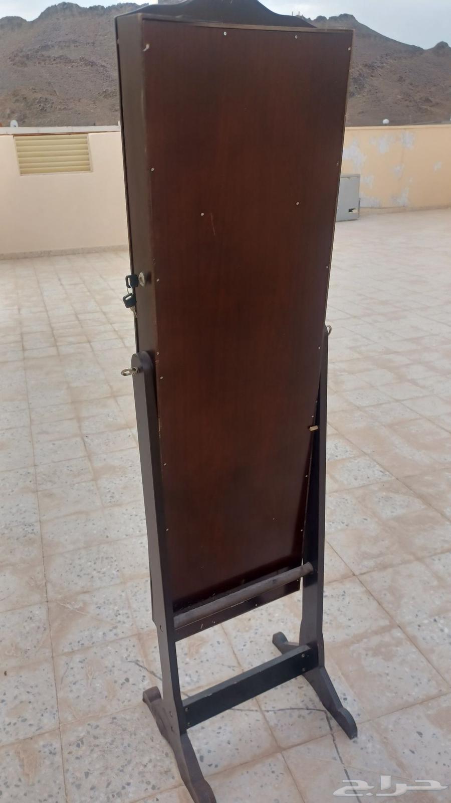 دولاب منظم اكسسوار للبيع في حاله جيده64495940878210111