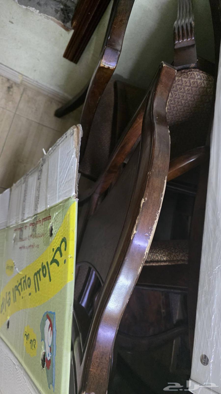 Dining table64502076106753110