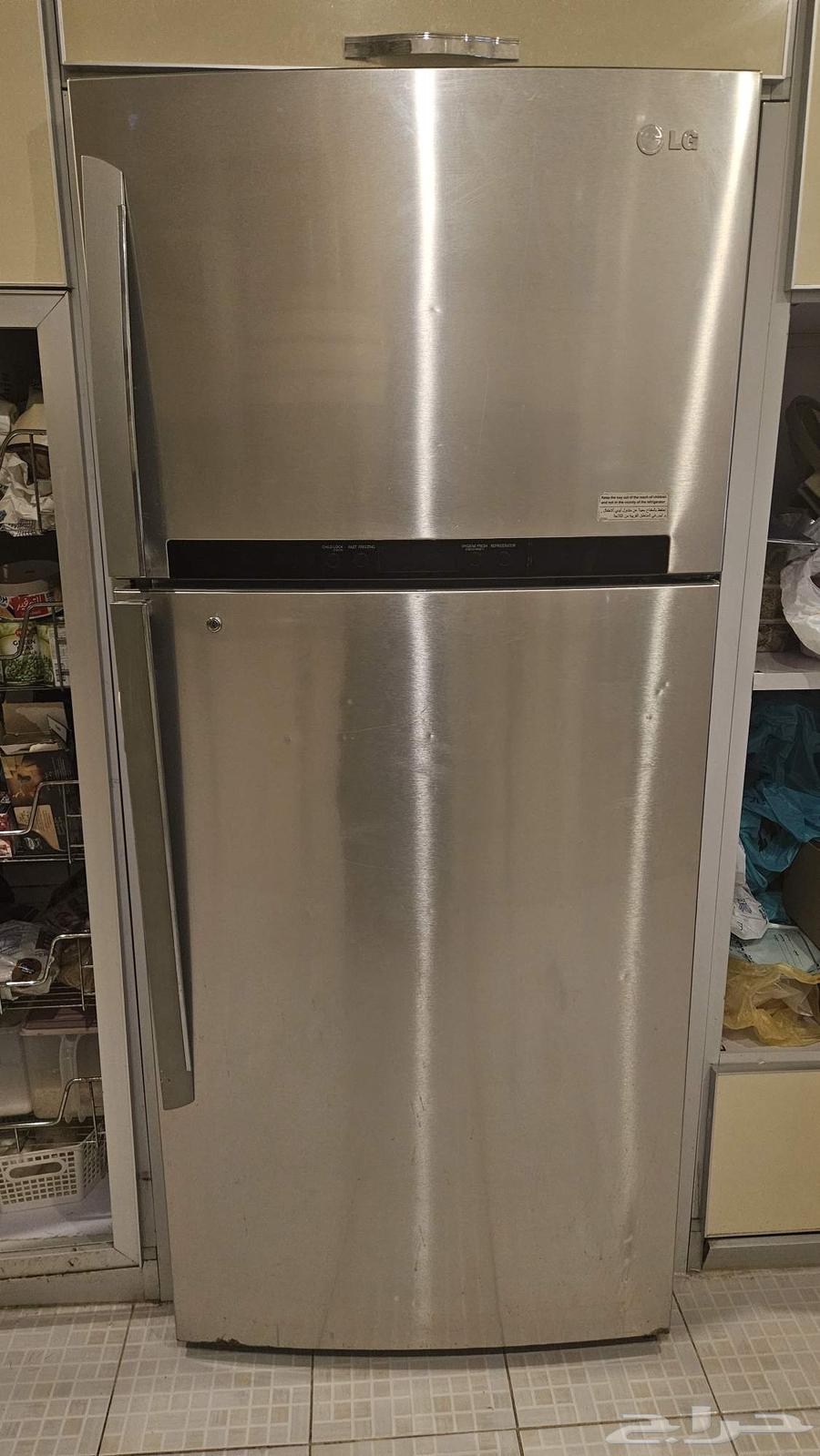 اثاث للبيع ( ثلاجة كبيرة LG - كراسي خارجية )64501668066817110