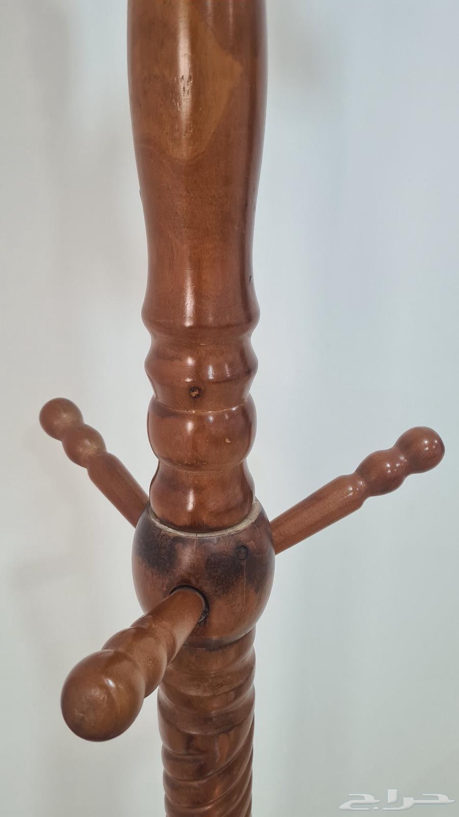 شماعة ملابس من الخشب والرخام64498979735043112