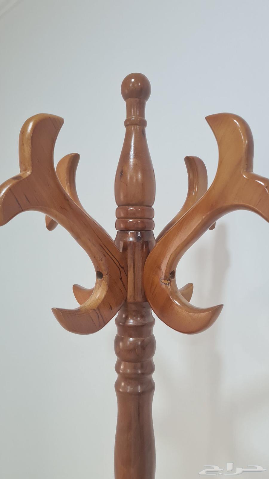 شماعة ملابس من الخشب والرخام64498979735043111