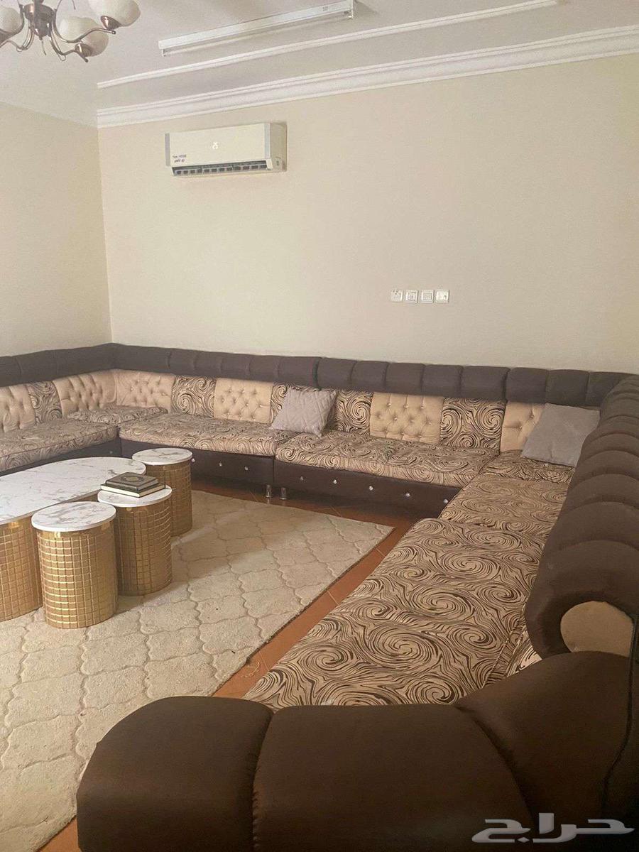 Clean full living room sofa set with tables for sale64498896244865110
