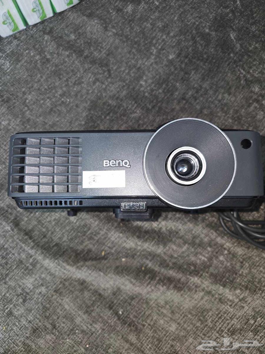 Dell PowerEdge T110 II   BenQ Projector64494897811715113