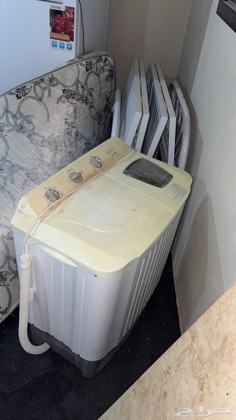 اثاث مستعمل للبيع بحالة جيدة جدا ( ثلاجة و غسالة ملابس)64500284663937114