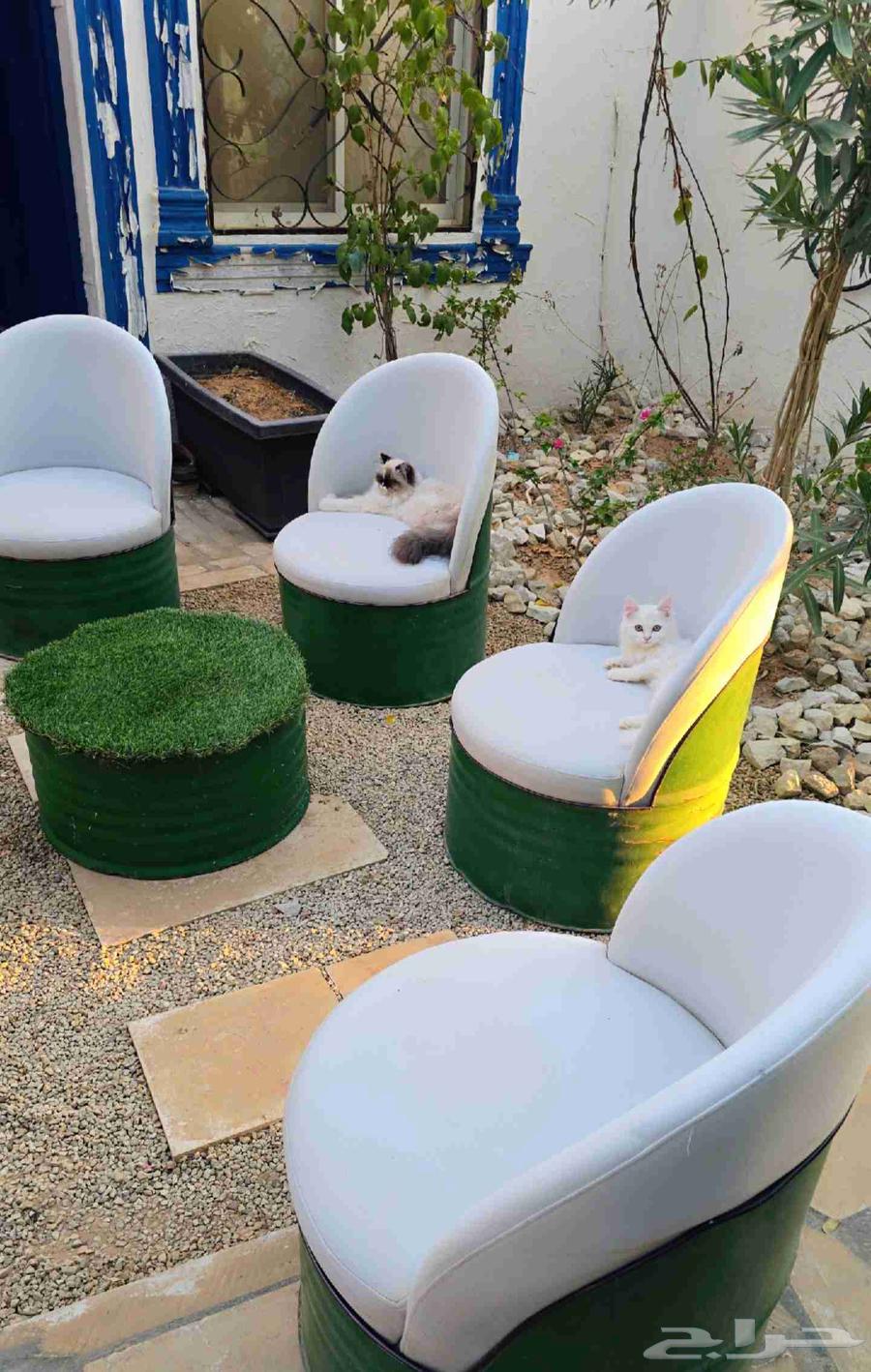 Barrels seating set for gardens and resting areas64499814664578111