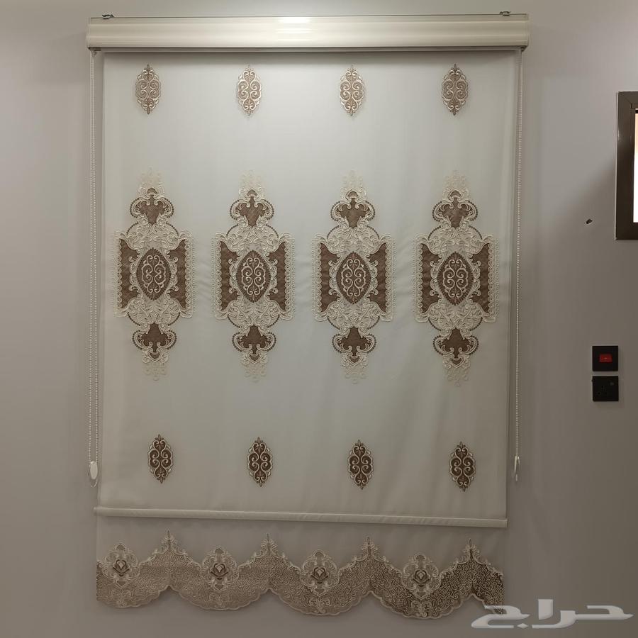 ستاير و نجفة و بطانية و طاولة مع 5 كراسي بلاستيك64502167958402110