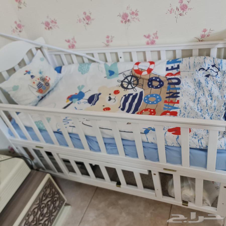 سرير للبيع64495434104194110