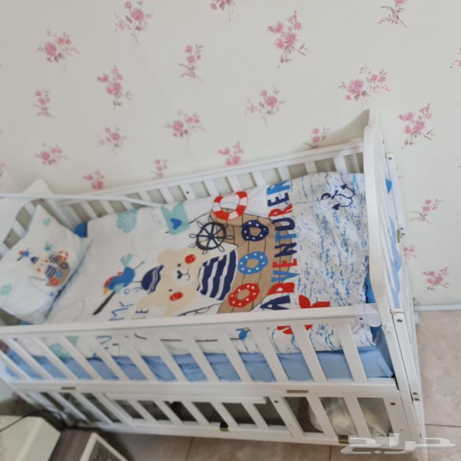 سرير للبيع64495434104194111