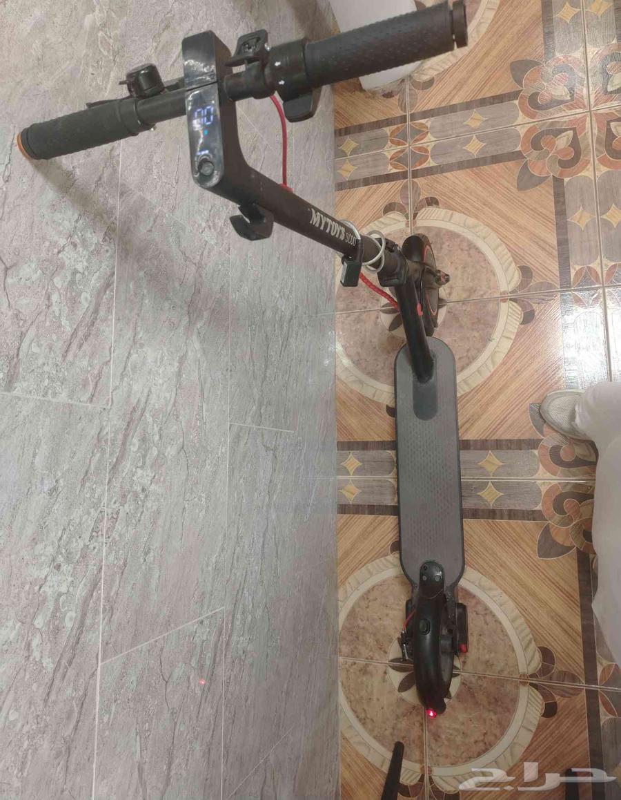 MY TOYS Scooter, new with two weeks of use64501409346051113