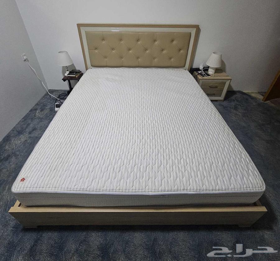 مرتبة فاخرة (سعرها الأصلي من هوم سنتر 3900 ريال سعودي). الأب64498020711169110
