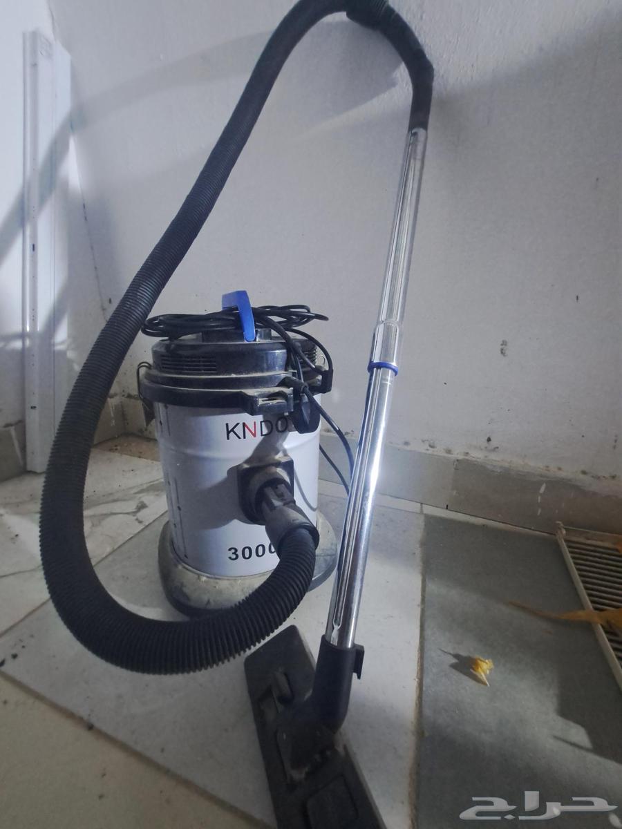 مكنسة كهربائية للبيع المستعجل ب 80 ريال64495050079490110