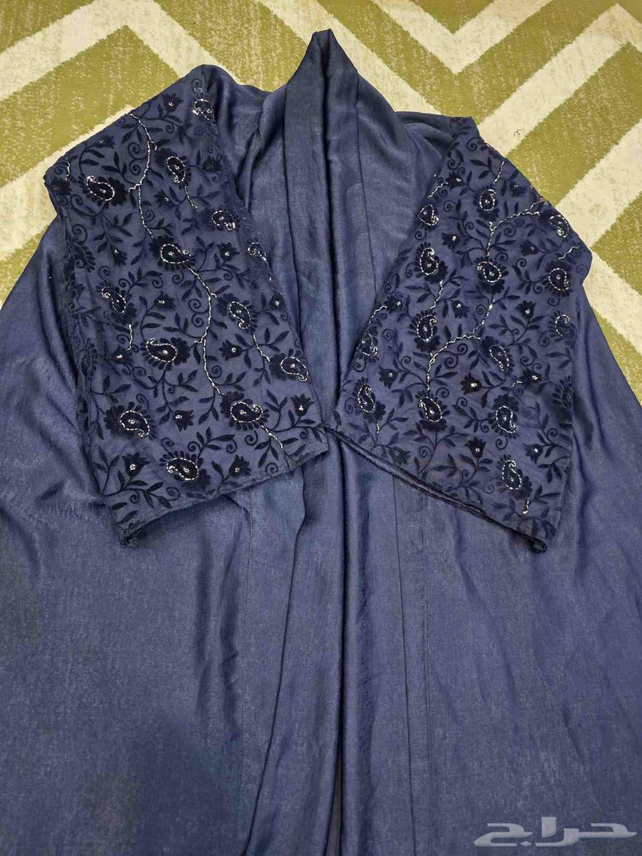 عبايات مستعملة شبه جديدة64501492987650110