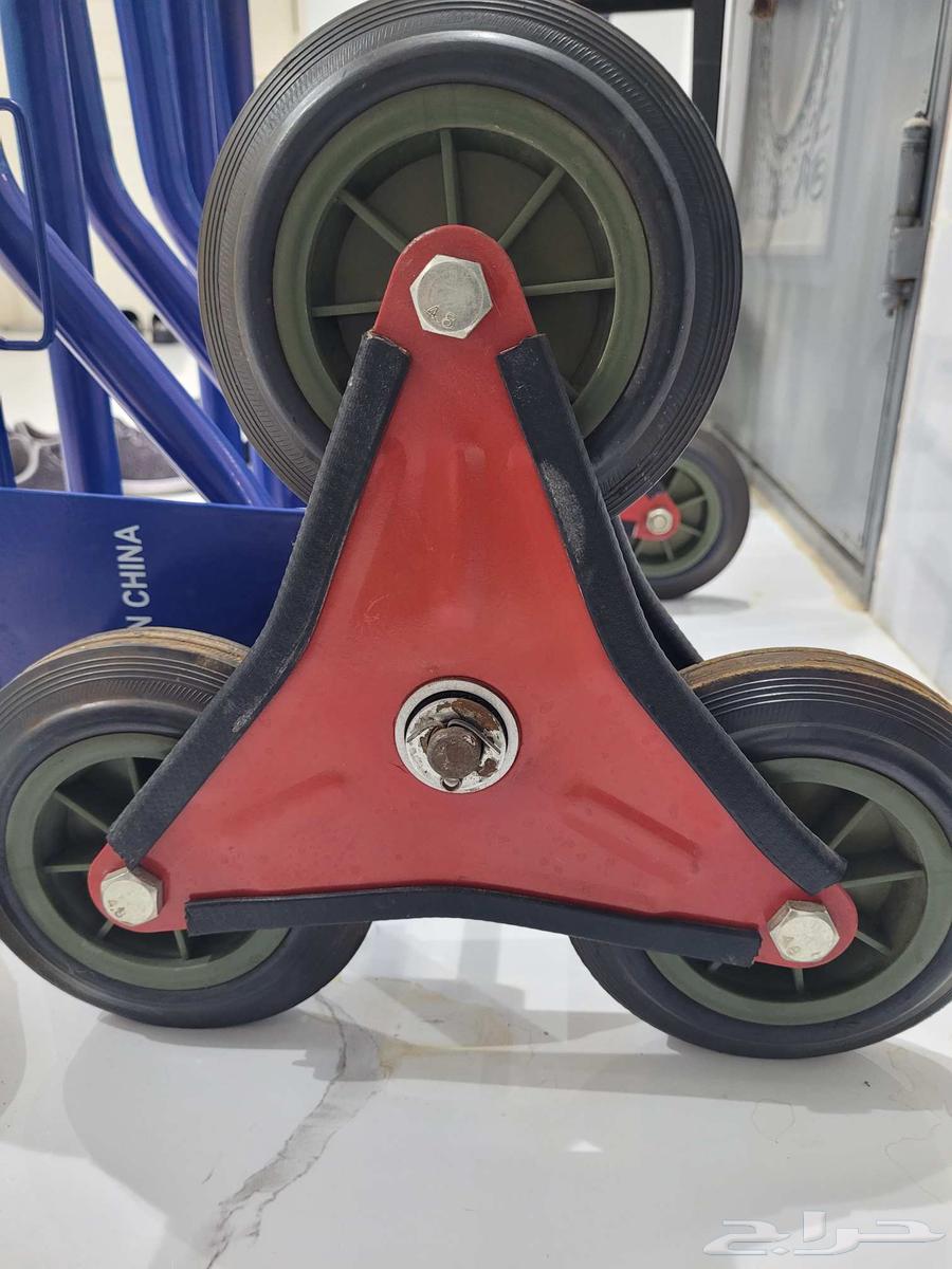 Iron three-wheeled cart for climbing stairs64502214158721113